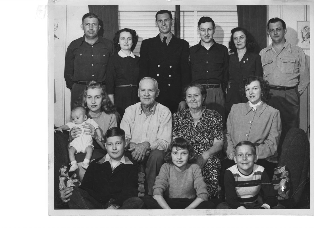 Claude and Gertrude with children and grandchildren in 1950